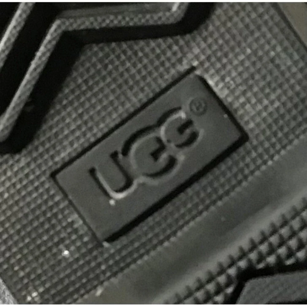 UGG Australia Black Leather Grey Shearling Buckle Mid Calf Winter‎ Boots Womens